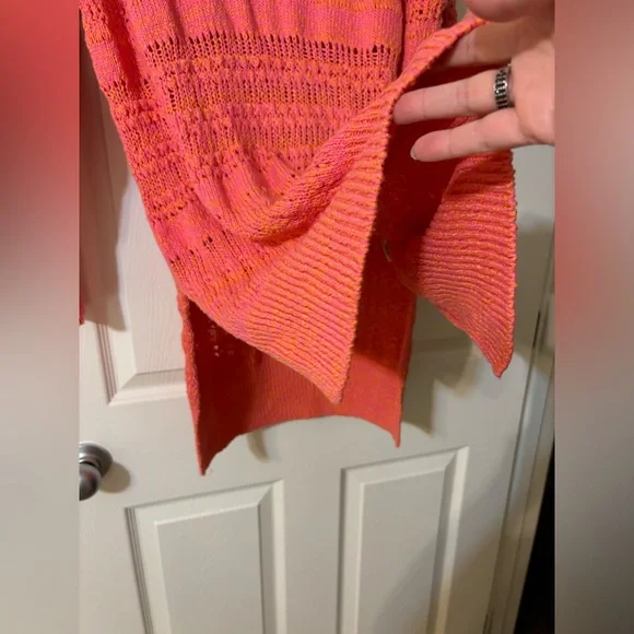 Free People Hot Tropics V-Neck Sweater Pink Large NWT - Picture 10 of 16